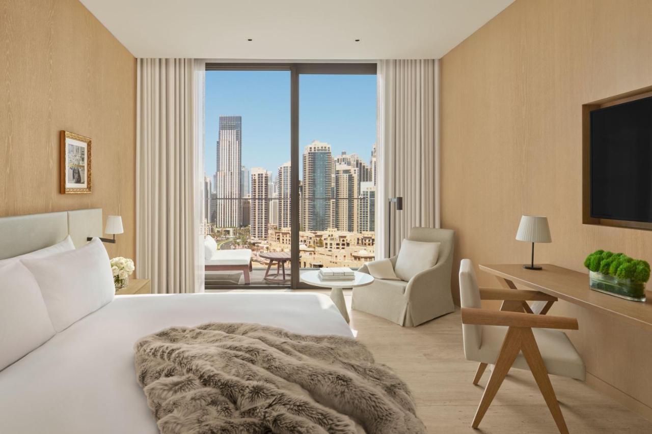 The Dubai Edition Eksteriør bilde A bedroom at the hotel