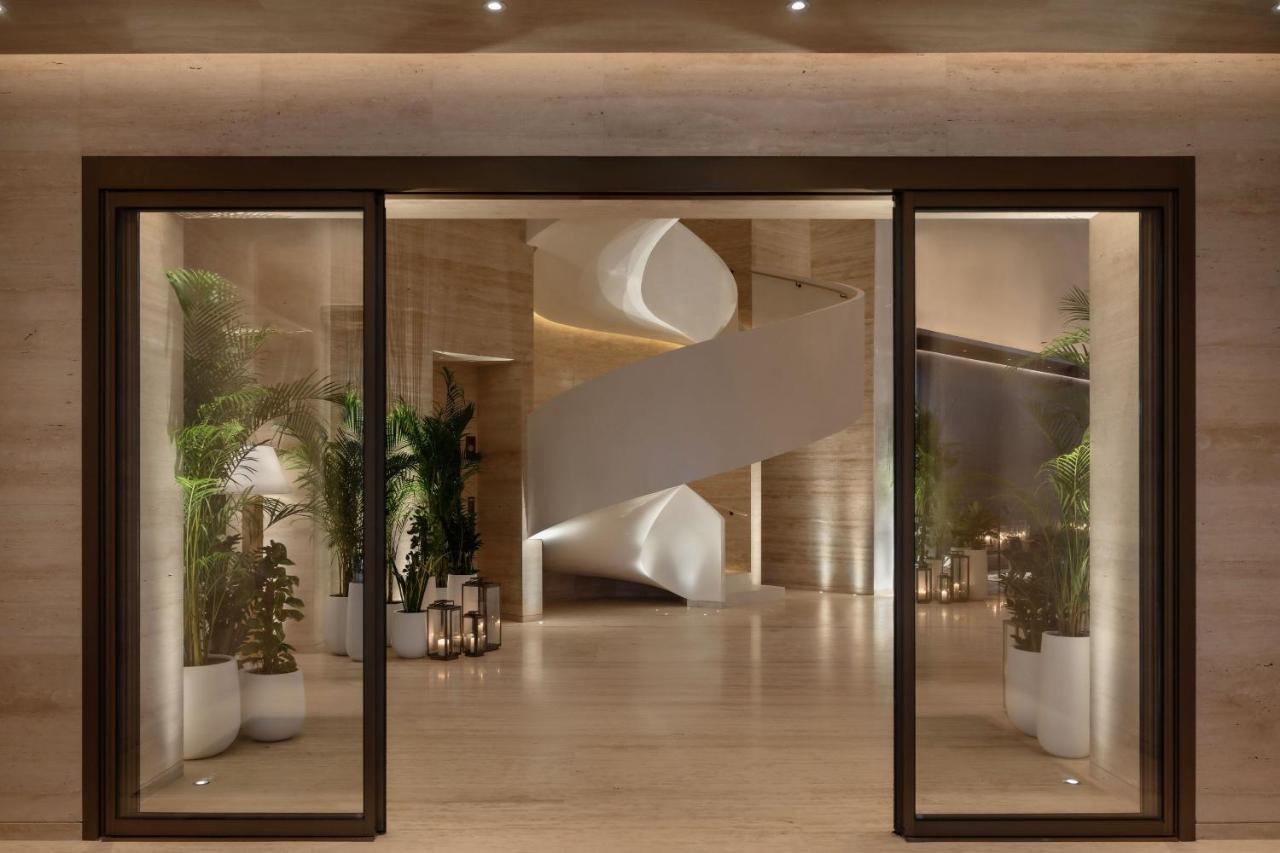 The Dubai Edition Eksteriør bilde The lobby of the hotel