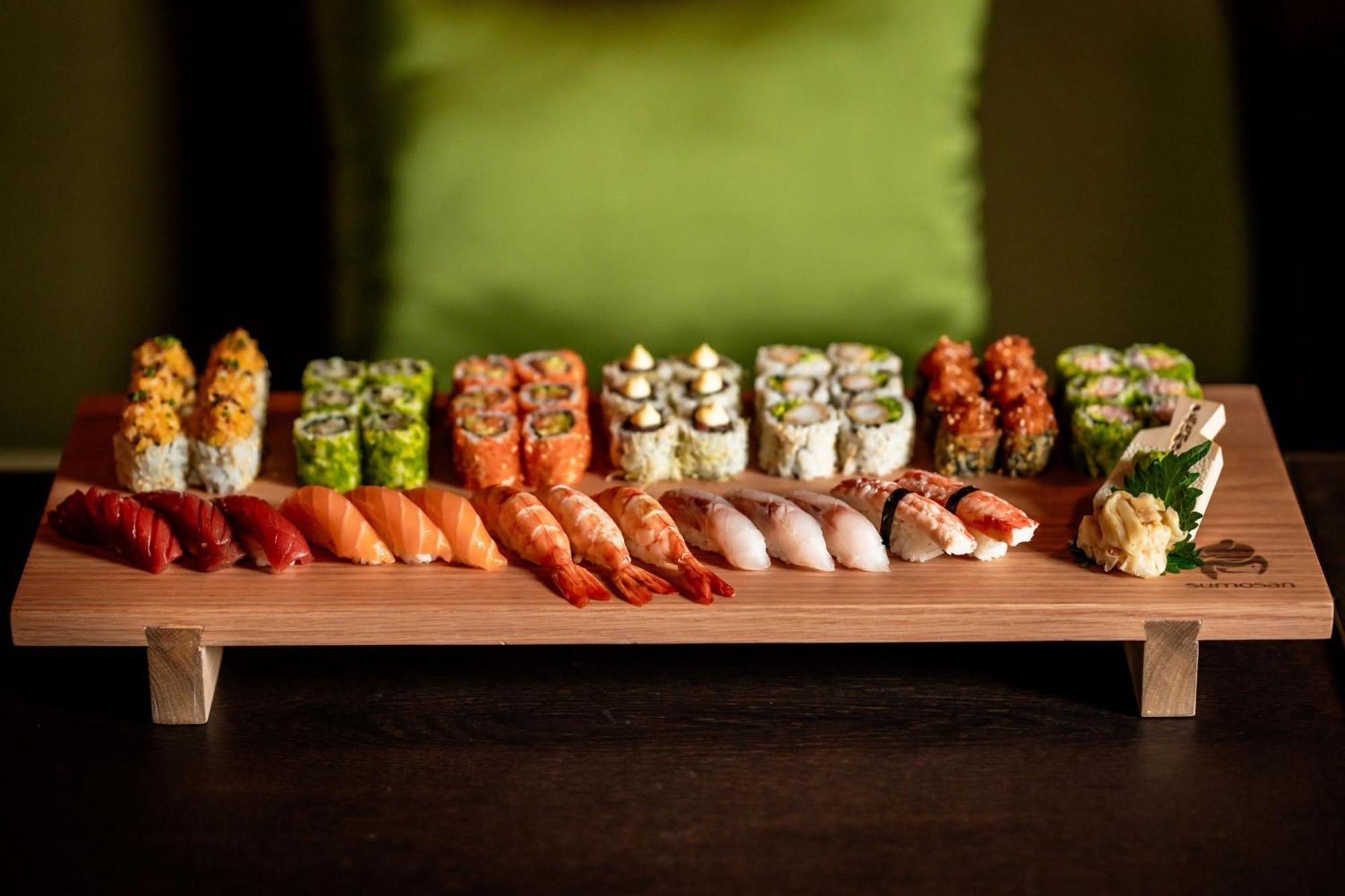 The Dubai Edition Eksteriør bilde Sushi